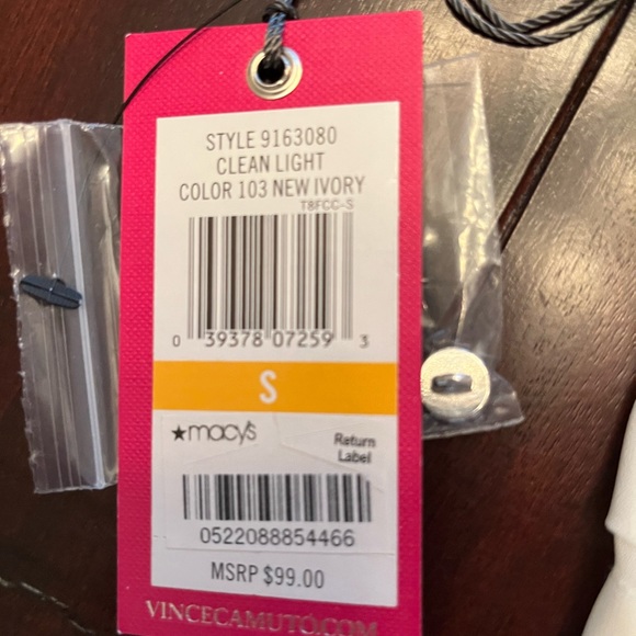 NWT Vince Camuto clean light new ivory sleeveless top - Picture 2 of 4